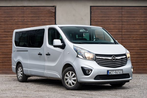 vivaro-zD84760BD-23BC-F874-2B81-73998FCC99E1.jpg